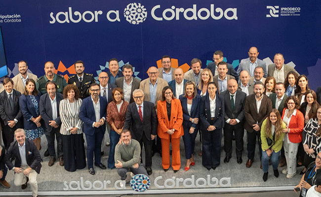 Los aceites premiados de Baena y Albendín se hacen un hueco en Sabor a Córdoba, que reúne a 63 empresas de la provincia